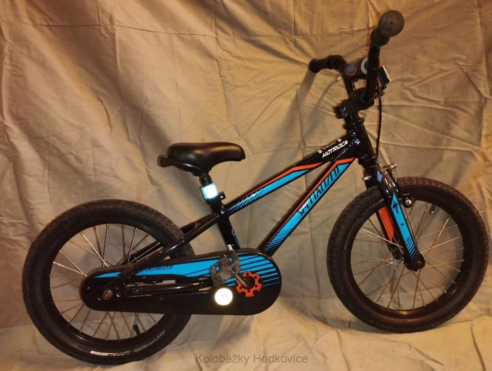 Bazarové dětské kolo Specialized 16"